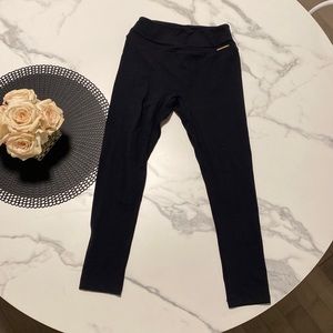 Black leggings